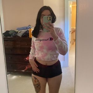 Cute cropped pink tie dye champion hoodie